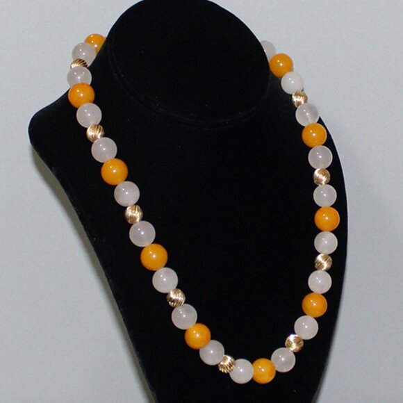 14K JADEITE BEAD NECKLACE - 12-13 MM STONES - LARGE CLASP -9 MM GOLD BEADS - Picture 5 of 12